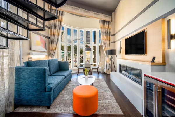 Century Park Hotel LA image 25