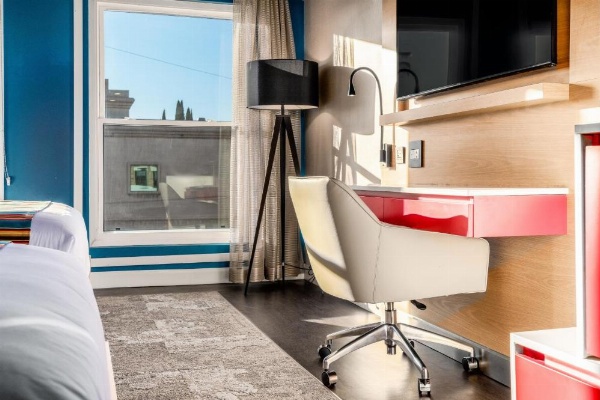 Century Park Hotel LA image 9